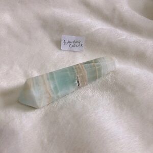 Pistachio calcite wand